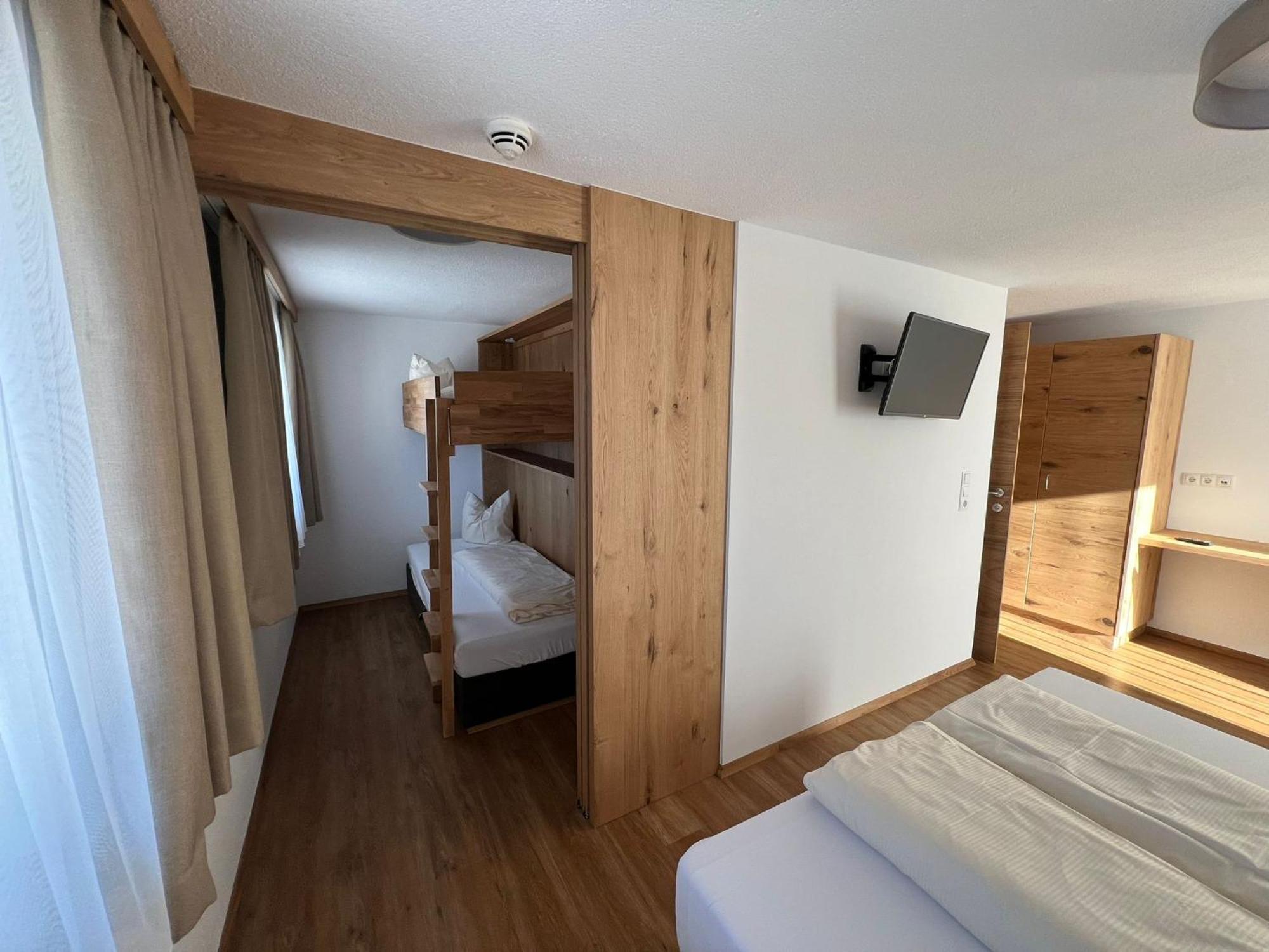 Berggasthof Hochzeigerhaus Jerzens Kültér fotó
